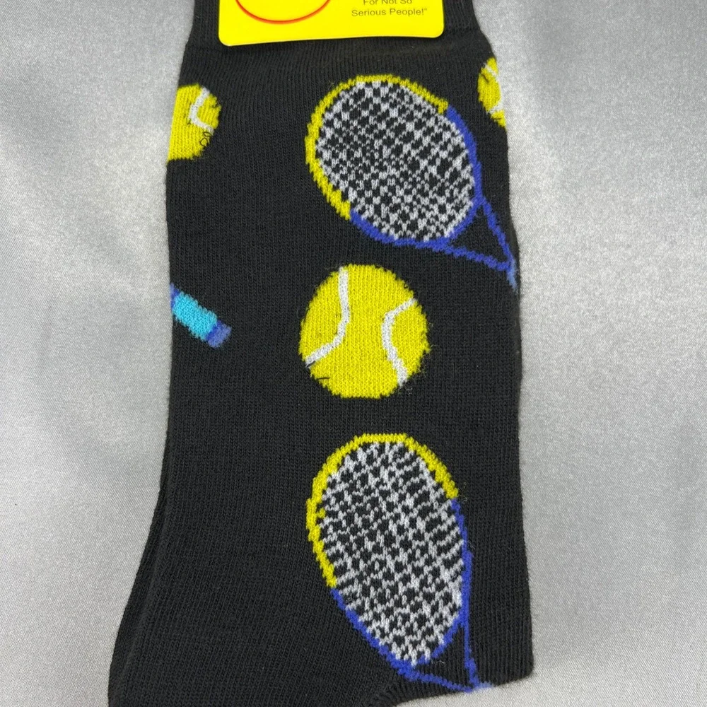 Foozys Unisex Tennis Racket Ball Novelty Crew Socks Black Shoe Sz 6-12 - Gifts